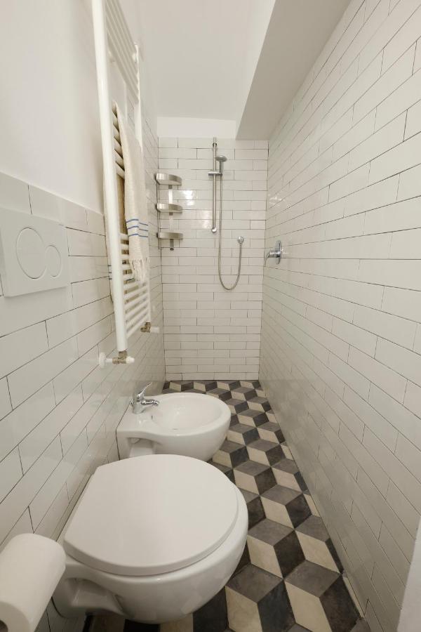 Scalo Al Castello Apartment Locate di Triulzi Bagian luar foto